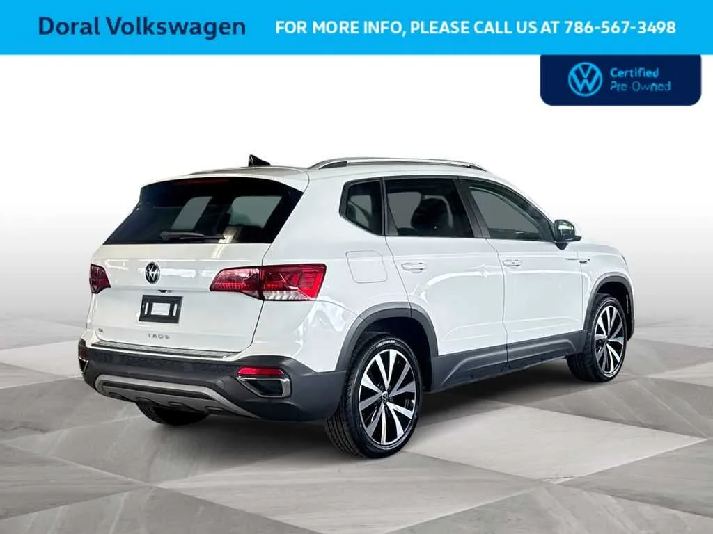 2022 Volkswagen Taos SE photo 8