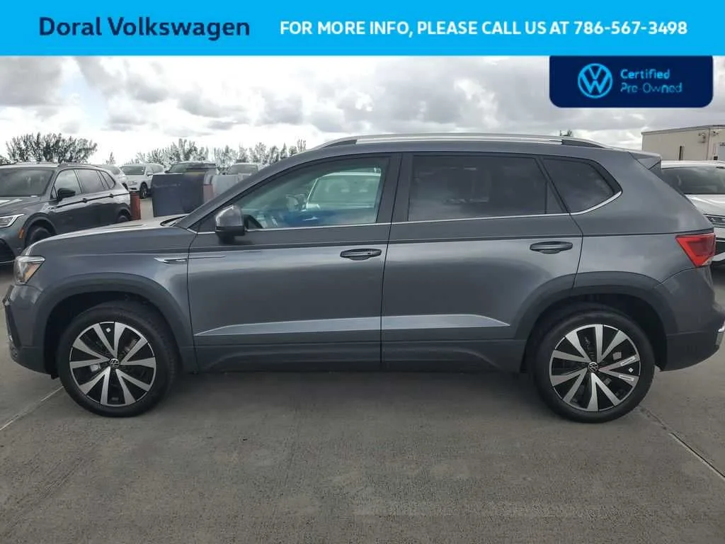 2024 Volkswagen Taos SE photo 16