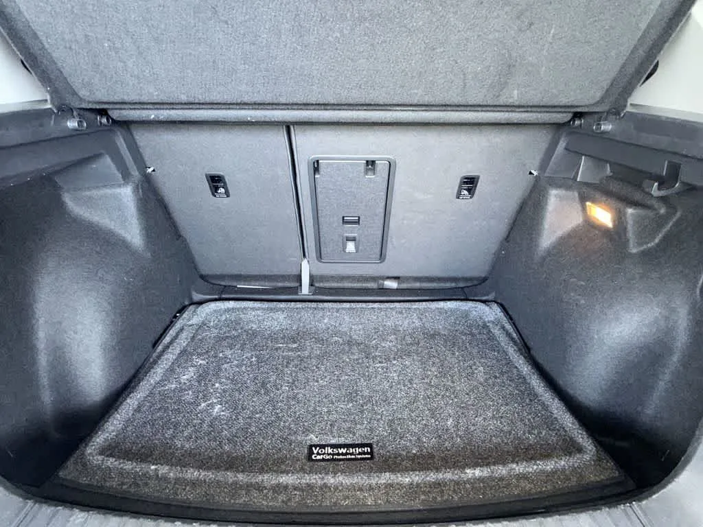 2022 Volkswagen Taos SE photo 25