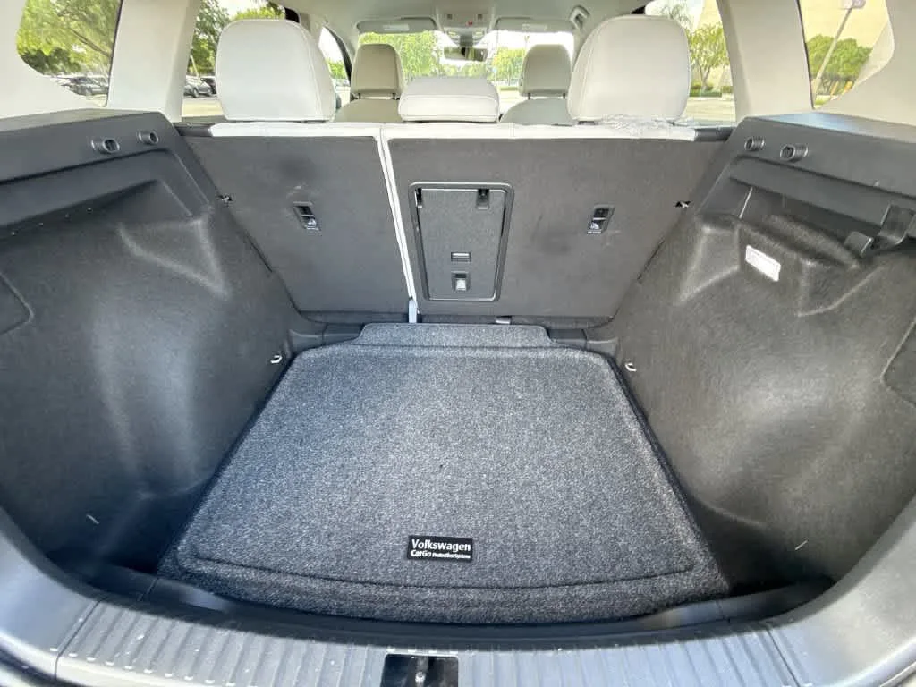 2026 Volkswagen Taos SE photo 25