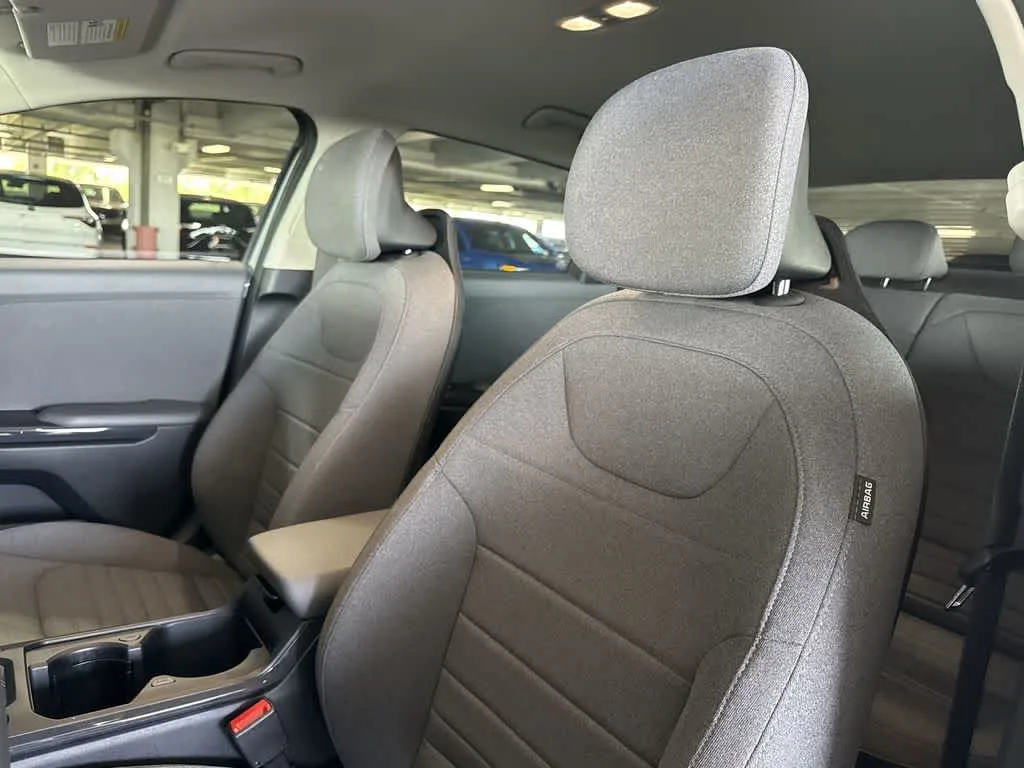 2025 Kia K4 EX photo 14