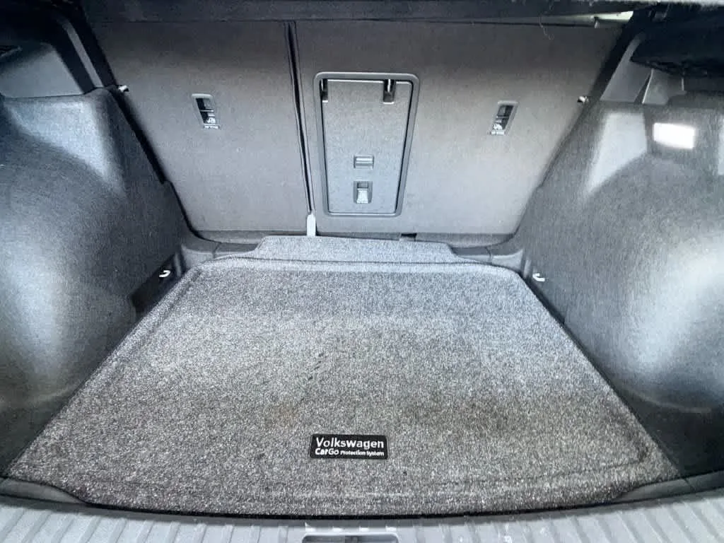 2026 Volkswagen Taos S photo 25