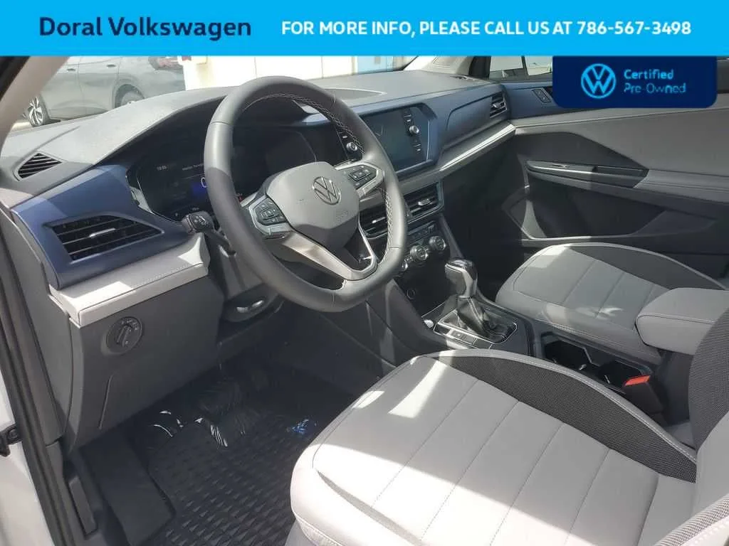 2024 Volkswagen Taos SE photo 18