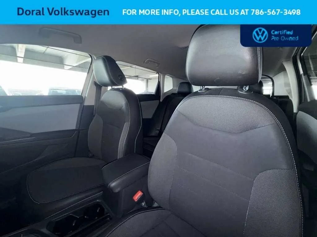 2022 Volkswagen Taos SE photo 14