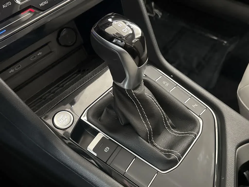 2026 Volkswagen Taos SE photo 21