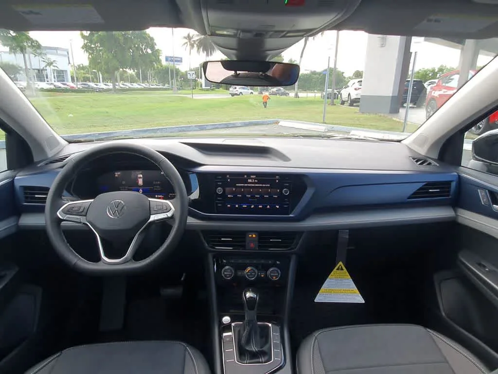 2024 Volkswagen Taos SE photo 29