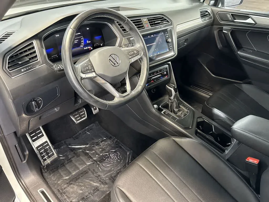 2023 Volkswagen Tiguan SE R-Line Black photo 13