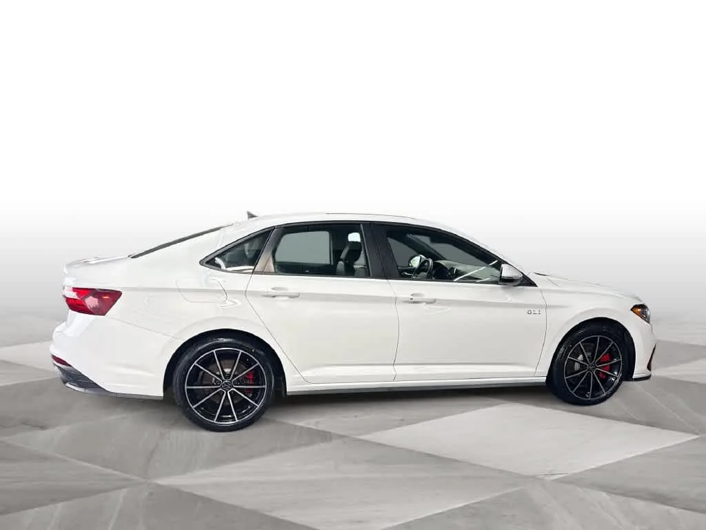 2025 Volkswagen Jetta GLI Autobahn photo 9