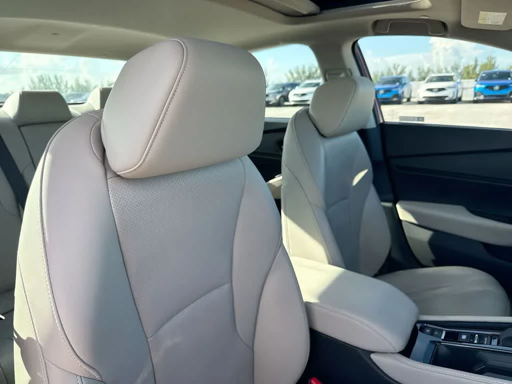2023 Honda Accord Hybrid Touring photo 27