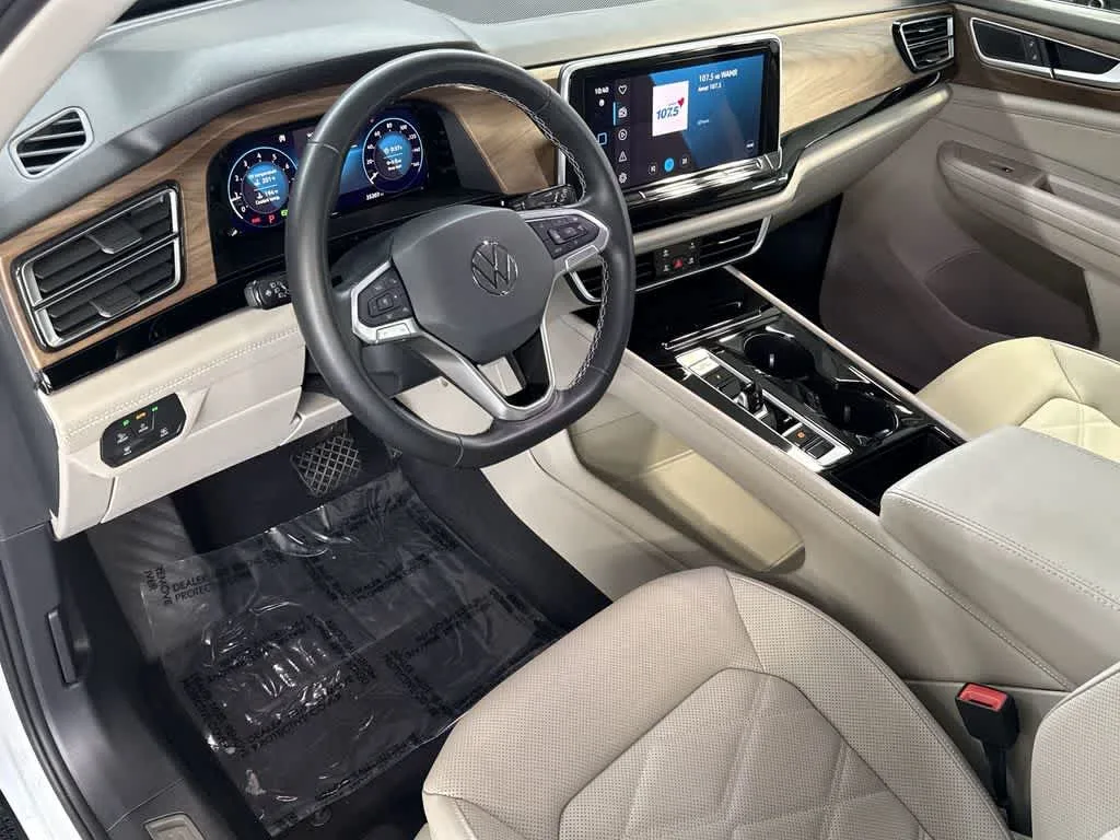 2024 Volkswagen Atlas 2.0T SE w/Technology photo 13