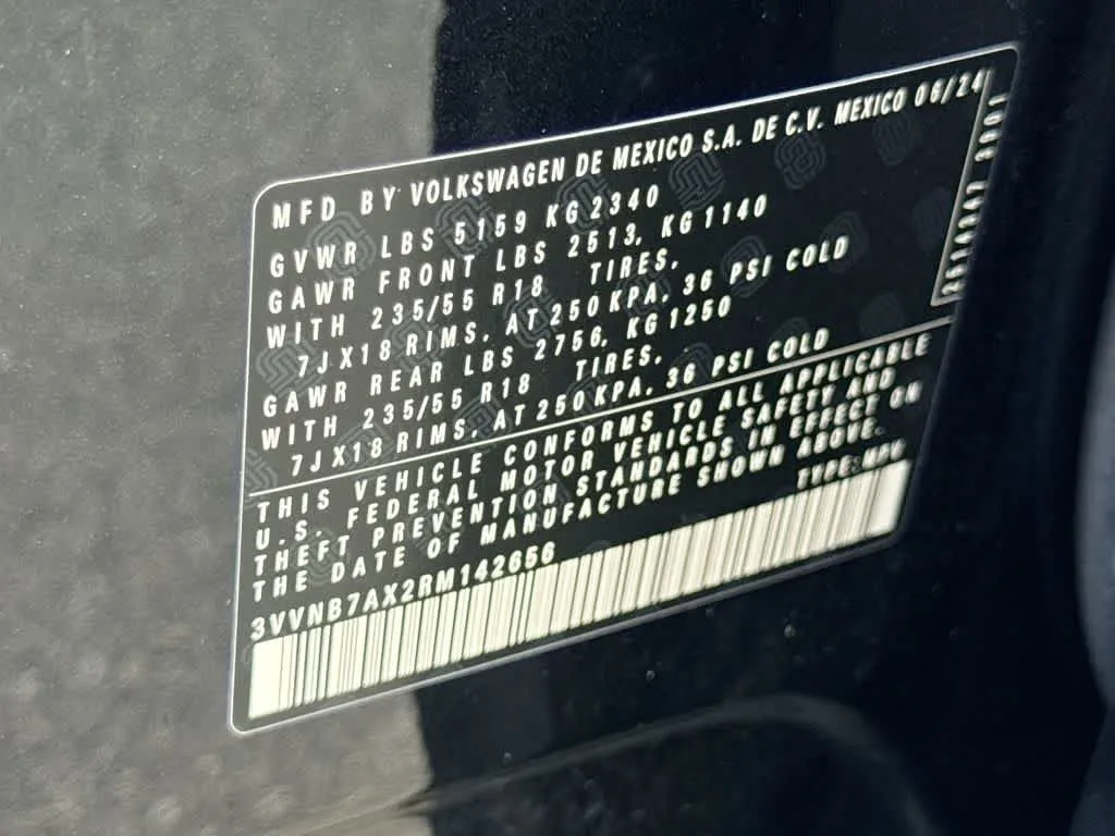 2024 Volkswagen Tiguan SE photo 29