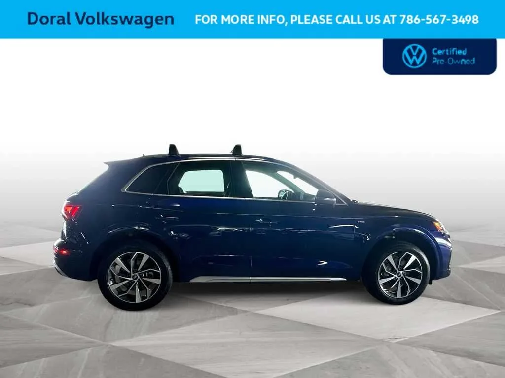 2022 Audi Q5 S line Premium photo 9