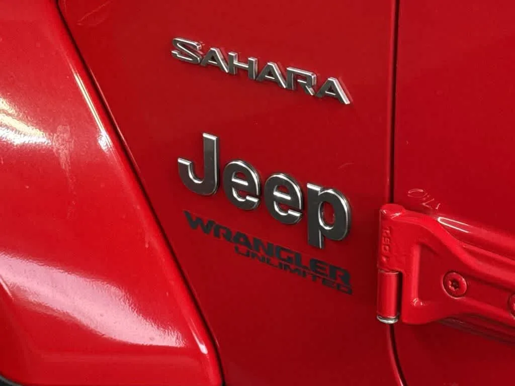 2018 Jeep Wrangler Unlimited Sahara photo 10