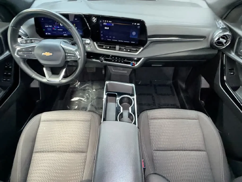 2025 Chevrolet Equinox FWD LT photo 24