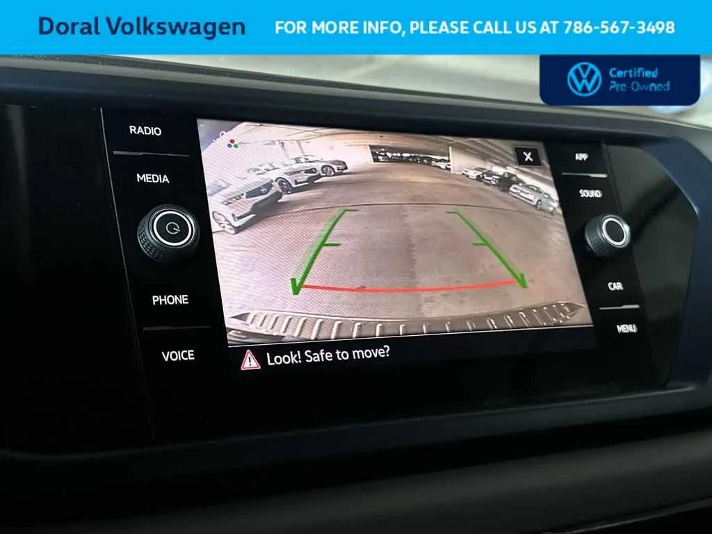 2023 Volkswagen Taos SE photo 19