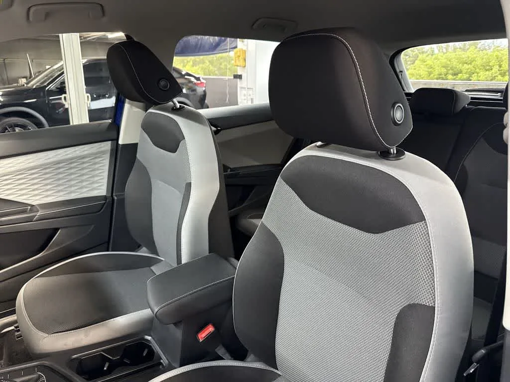 2024 Volkswagen Taos S photo 14