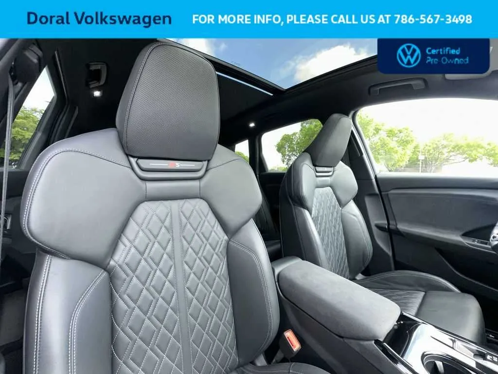 2025 Audi SQ6 e-tron Prestige photo 27