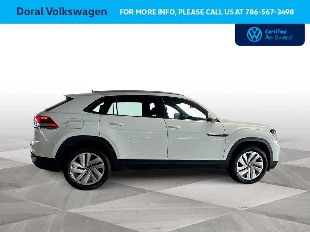 2023 Volkswagen Atlas Cross Sport 2.0T SE w/Technology photo 9