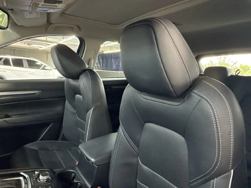 2024 Mazda CX-5 2.5 S Preferred Package photo 14