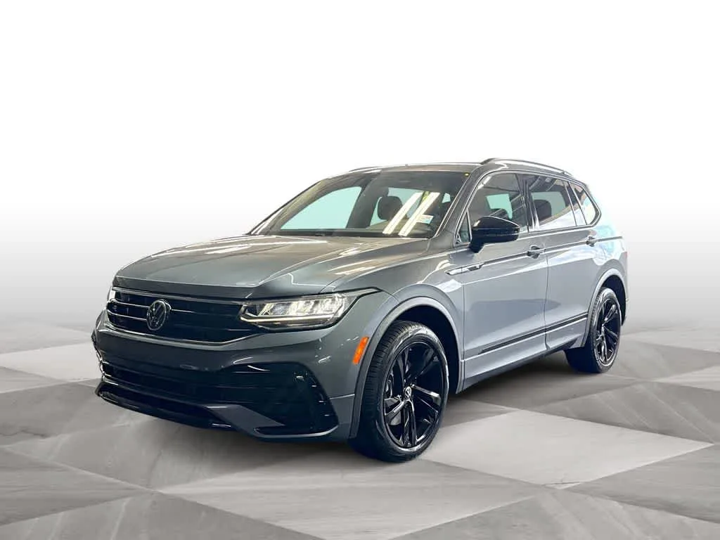 2023 Volkswagen Tiguan SE R-Line Black photo 4
