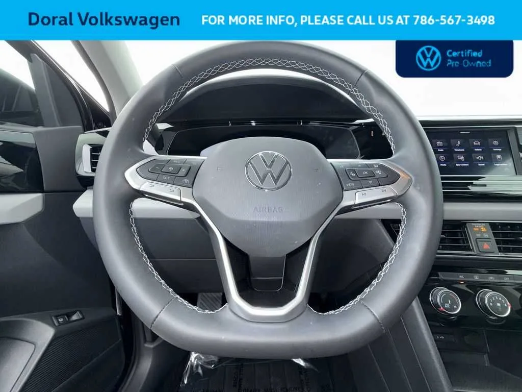 2024 Volkswagen Taos S photo 15