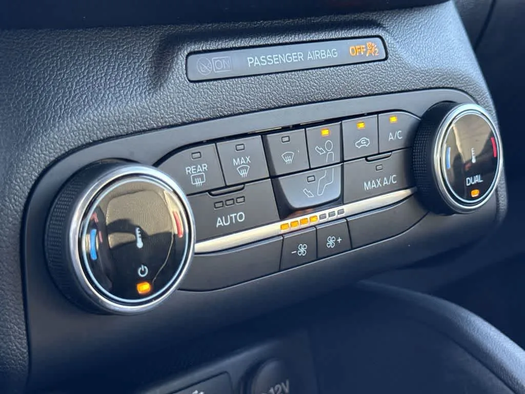 2025 Ford Escape ST-Line photo 19