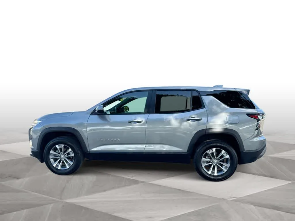 2025 Chevrolet Equinox FWD LT photo 5