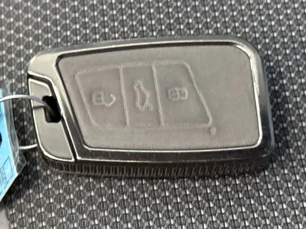 2023 Volkswagen Taos S photo 28