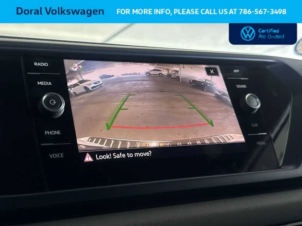 2022 Volkswagen Taos SE photo 19