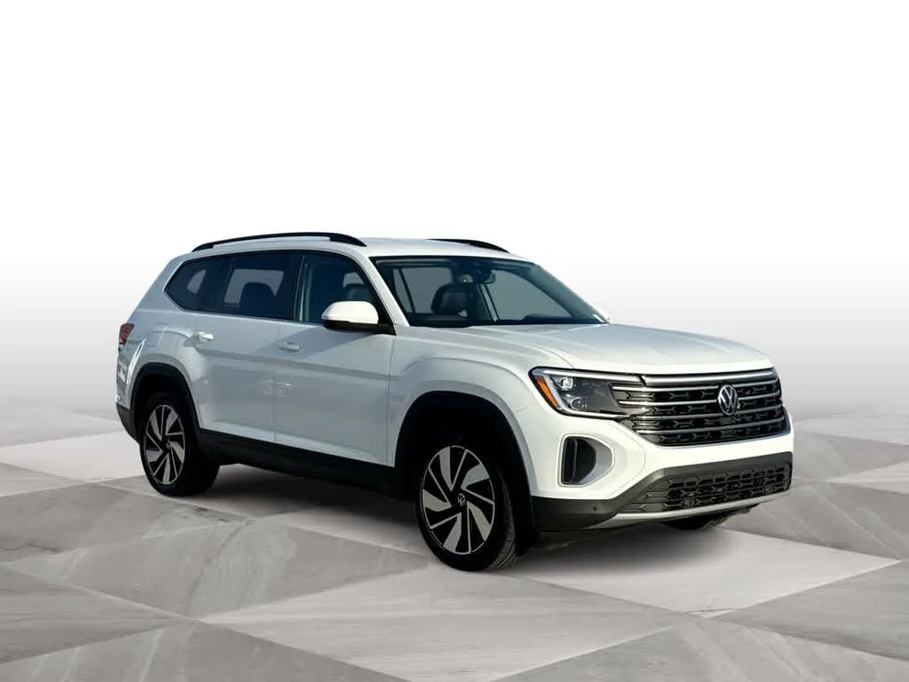 2024 Volkswagen Atlas 2.0T SE w/Technology photo 2