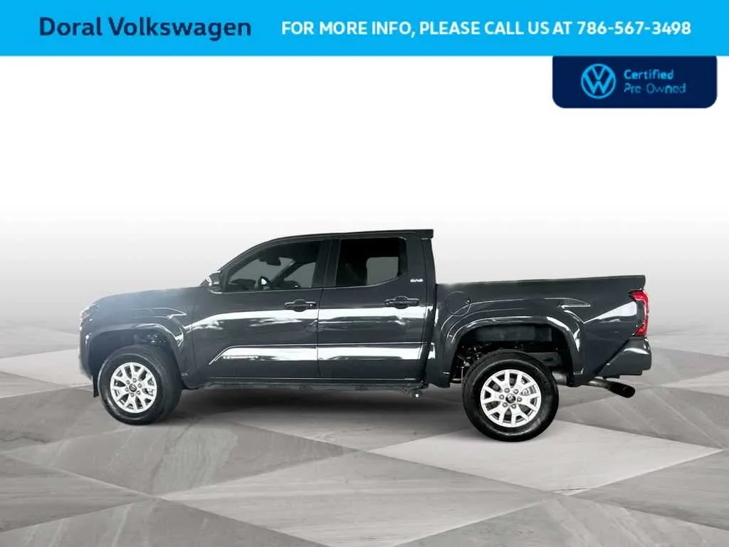 2025 Toyota Tacoma SR5 photo 5