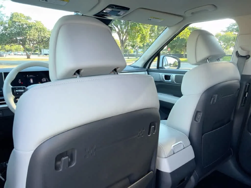 2026 Hyundai Santa Fe SEL photo 23