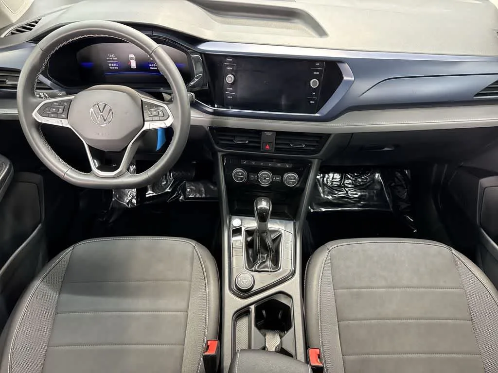 2024 Volkswagen Taos SE photo 30