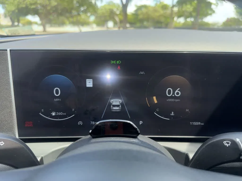 2025 Hyundai Tucson SEL Convenience photo 16