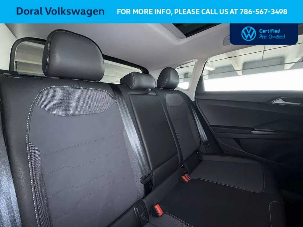 2025 Volkswagen Taos SE Black photo 26