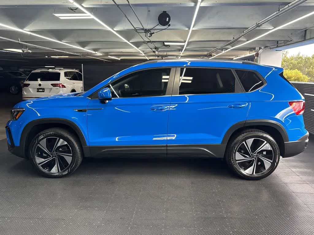 2024 Volkswagen Taos SE photo 16