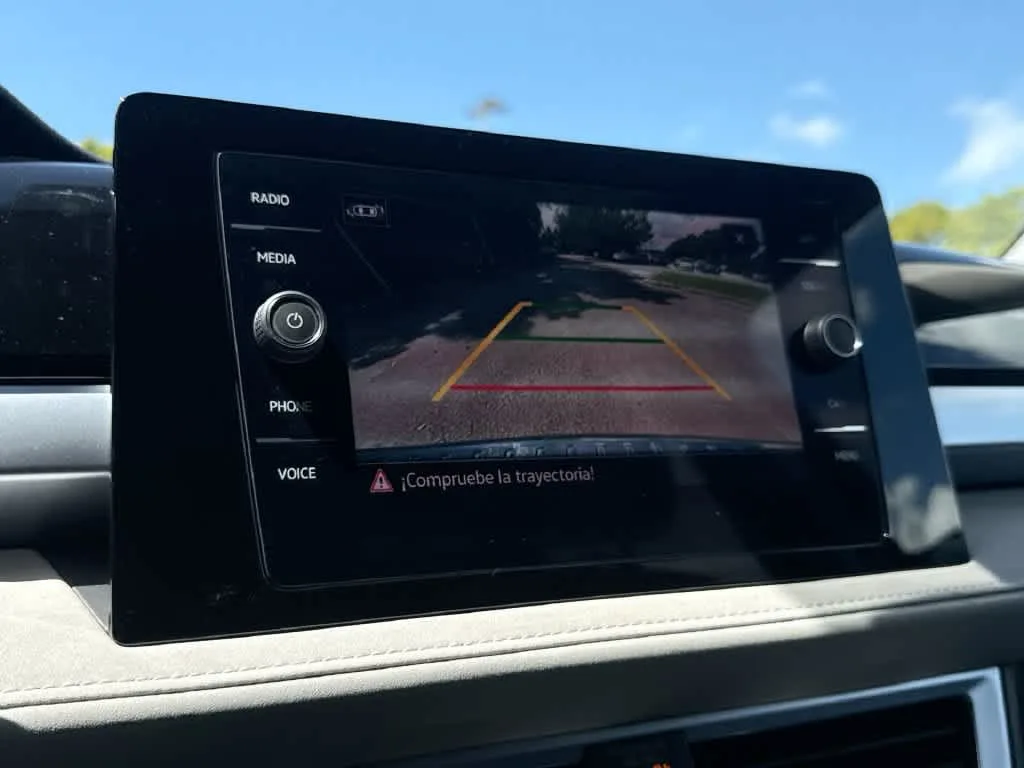 2026 Volkswagen Taos SE photo 18