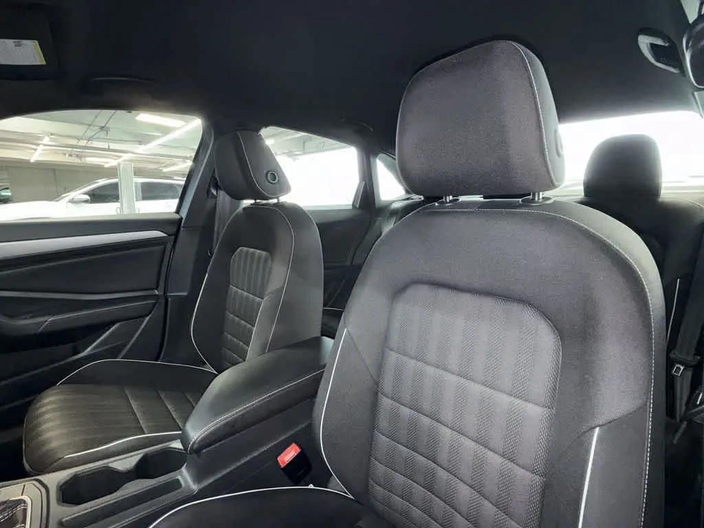 2022 Volkswagen Jetta Sport photo 14
