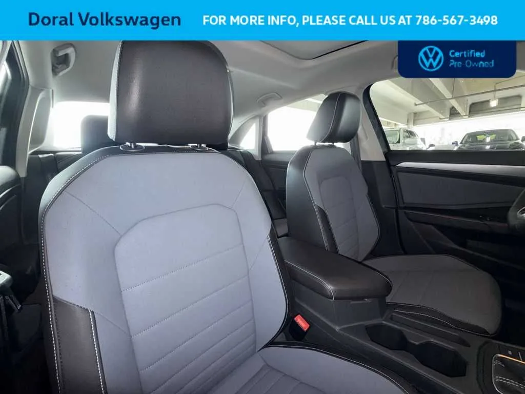 2025 Volkswagen Jetta SE photo 27