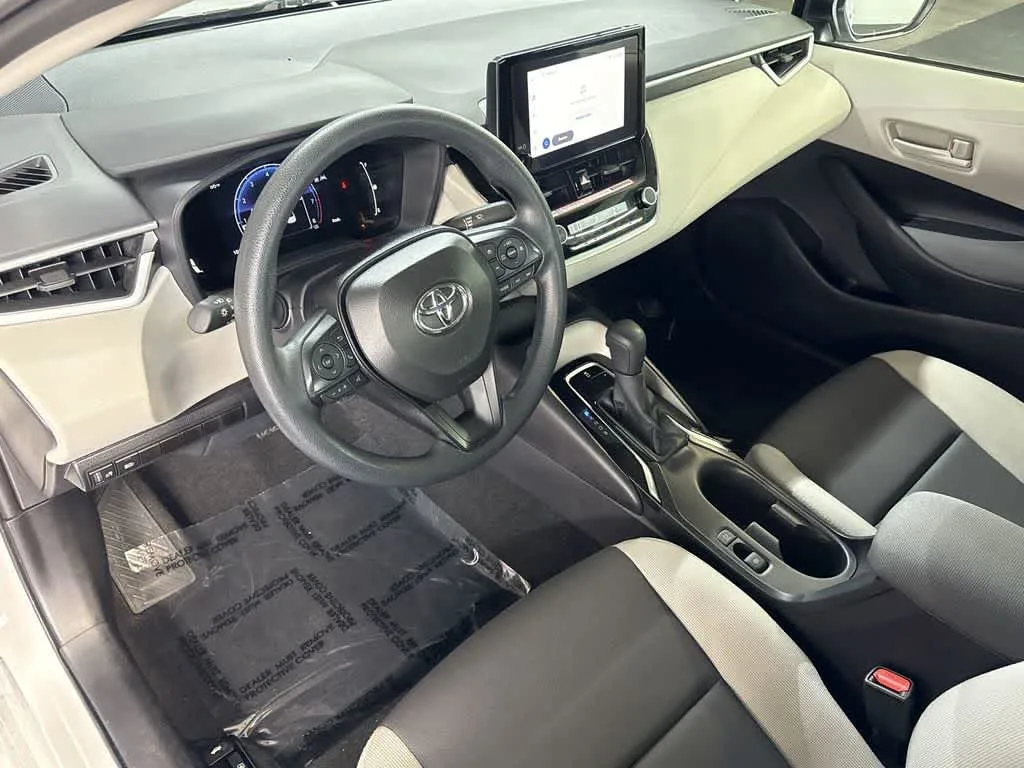2026 Toyota Corolla LE photo 13