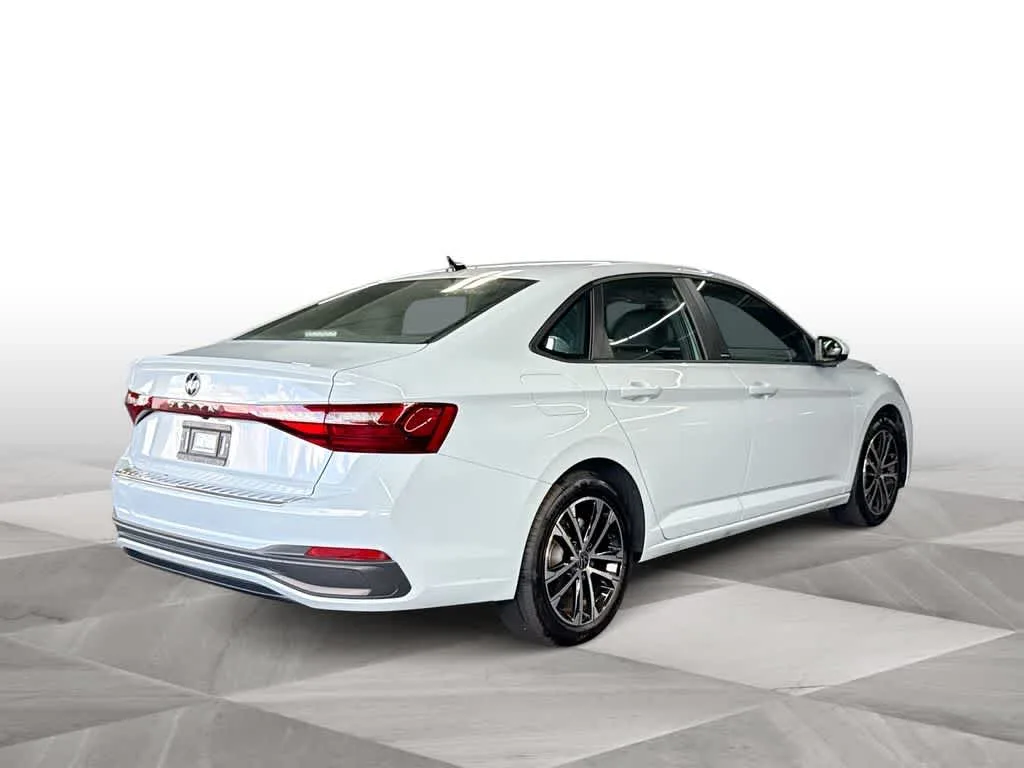 2026 Volkswagen Jetta Sport photo 8