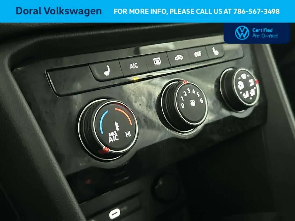 2023 Volkswagen Taos SE photo 20