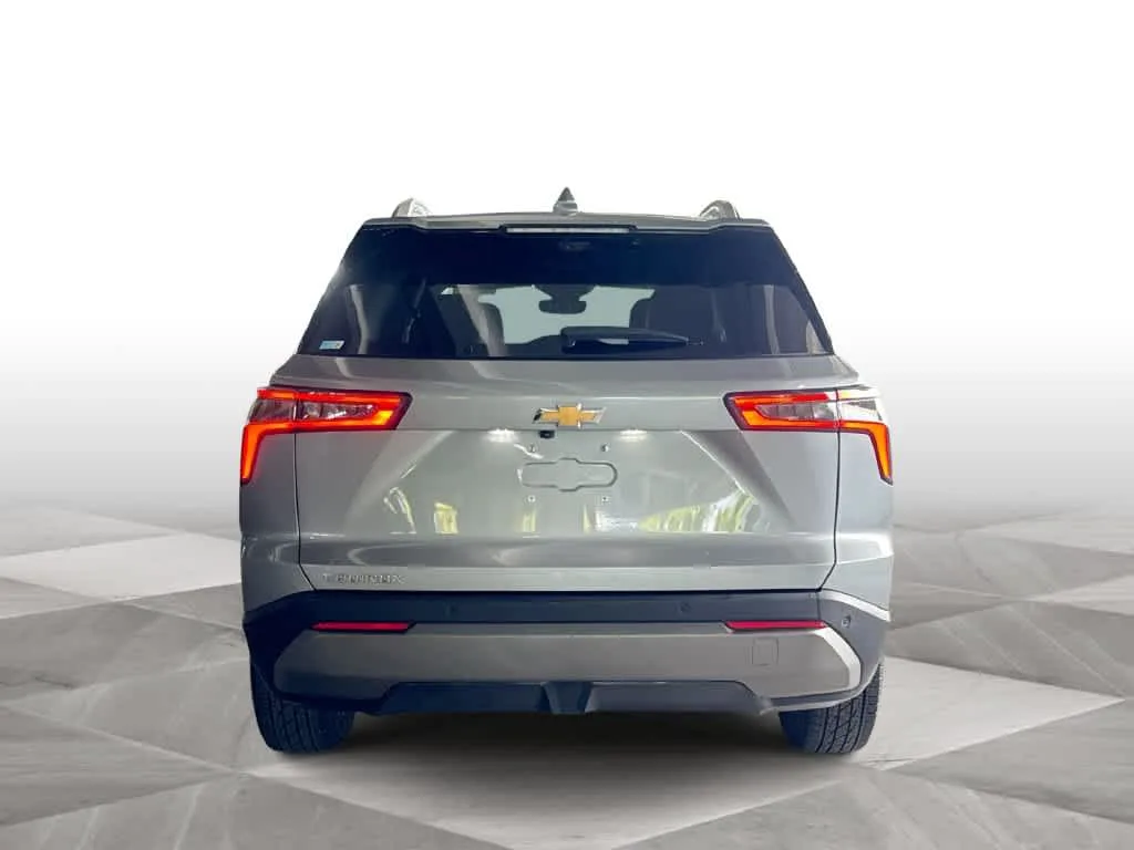 2025 Chevrolet Equinox FWD LT photo 7