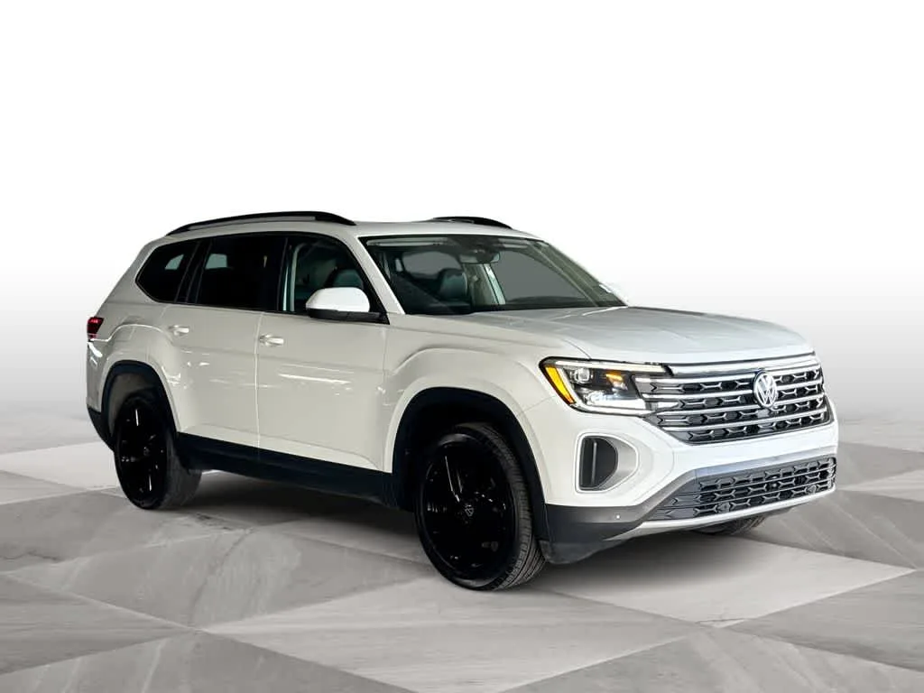 2024 Volkswagen Atlas 2.0T SE w/Technology photo 2