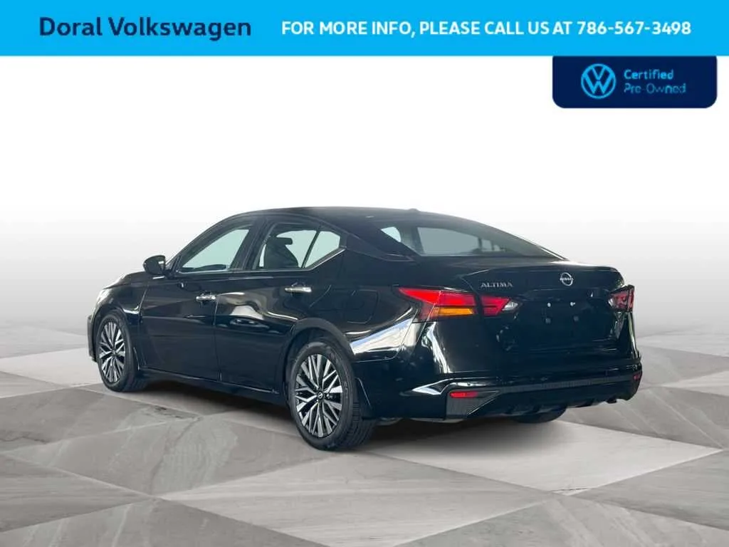 2024 Nissan Altima 2.5 SV photo 6