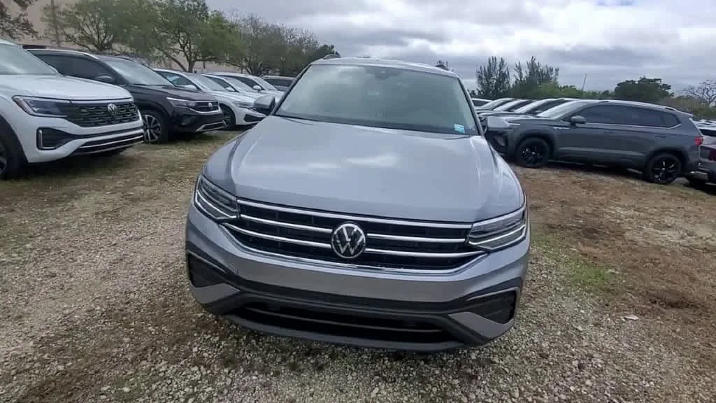 2024 Volkswagen Tiguan S photo 3