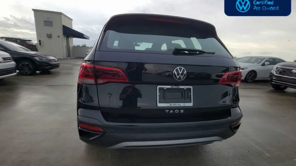 2023 Volkswagen Taos S photo 8