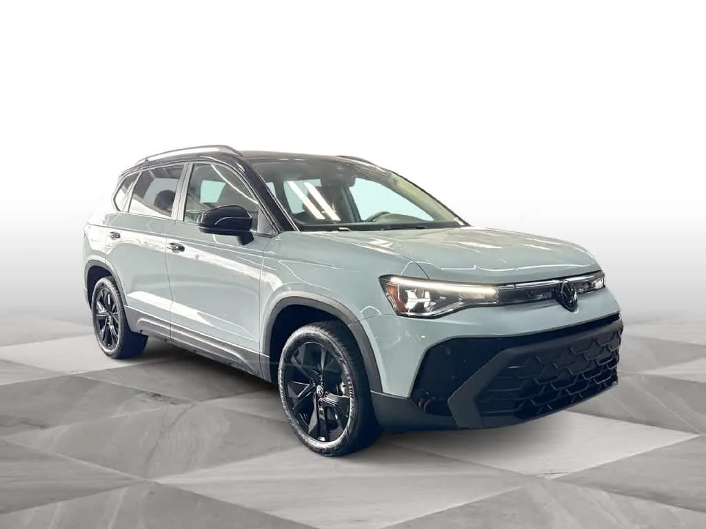 2026 Volkswagen Taos SE Black photo 2