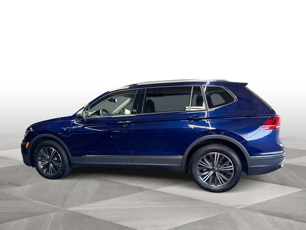 2024 Volkswagen Tiguan Wolfsburg Edition photo 5