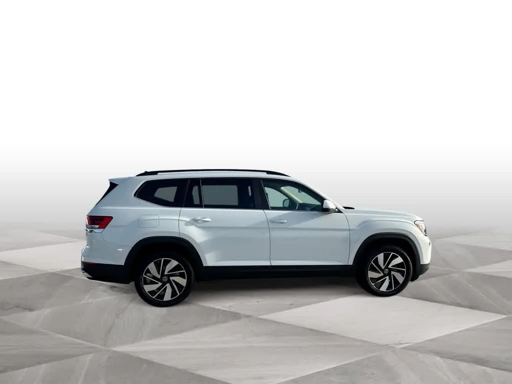 2024 Volkswagen Atlas 2.0T SE w/Technology photo 9